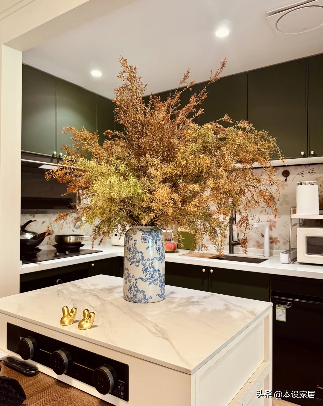 Bước vào căn bếp của một người trẻ, tôi chợt nhận ra: Nhiều nhà đang tiêu tiền cho bếp theo cách đã lỗi thời - còn đây mới là tư duy bếp “đẳng cấp cao” thật sự- Ảnh 4.