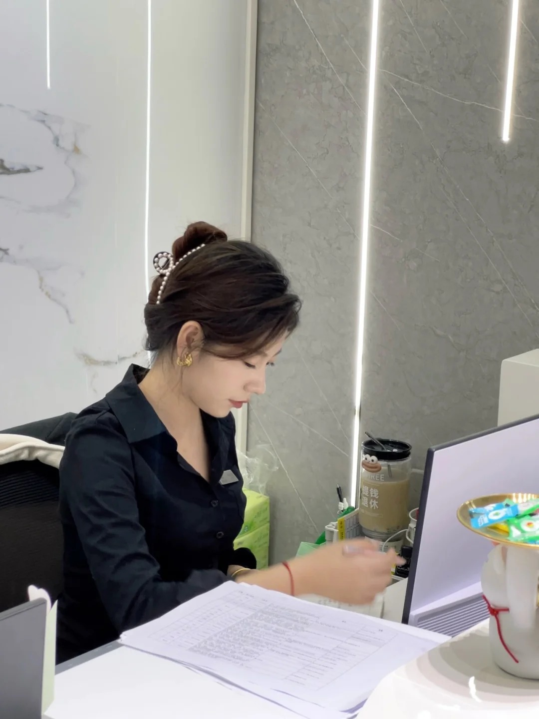 THƯỞNG TẾT ngân hàng: Chủ đề nóng nhất lúc này, người trong ngành "kể hết" - Ảnh 4. THƯỞNG TẾT ngân hàng: Chủ đề nóng nhất lúc này, người trong ngành "kể hết" - Ảnh 4.