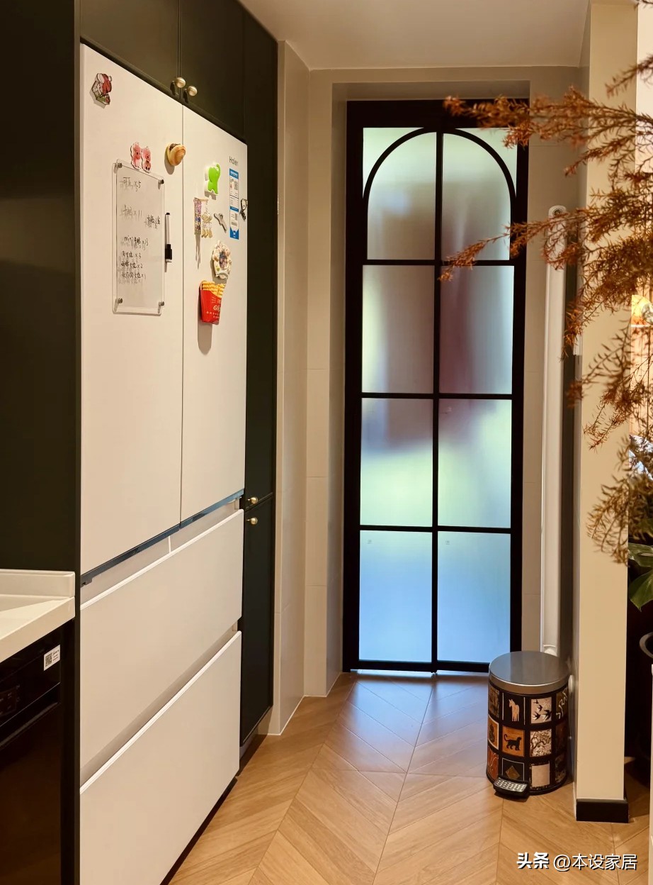 Bước vào căn bếp của một người trẻ, tôi chợt nhận ra: Nhiều nhà đang tiêu tiền cho bếp theo cách đã lỗi thời - còn đây mới là tư duy bếp “đẳng cấp cao” thật sự- Ảnh 9.