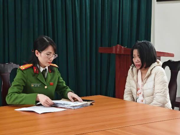 Thực hiện lệnh bắt tạm giam nữ giúp việc Trương Thị Bắc- Ảnh 1. Thực hiện lệnh bắt tạm giam nữ giúp việc Trương Thị Bắc- Ảnh 1.