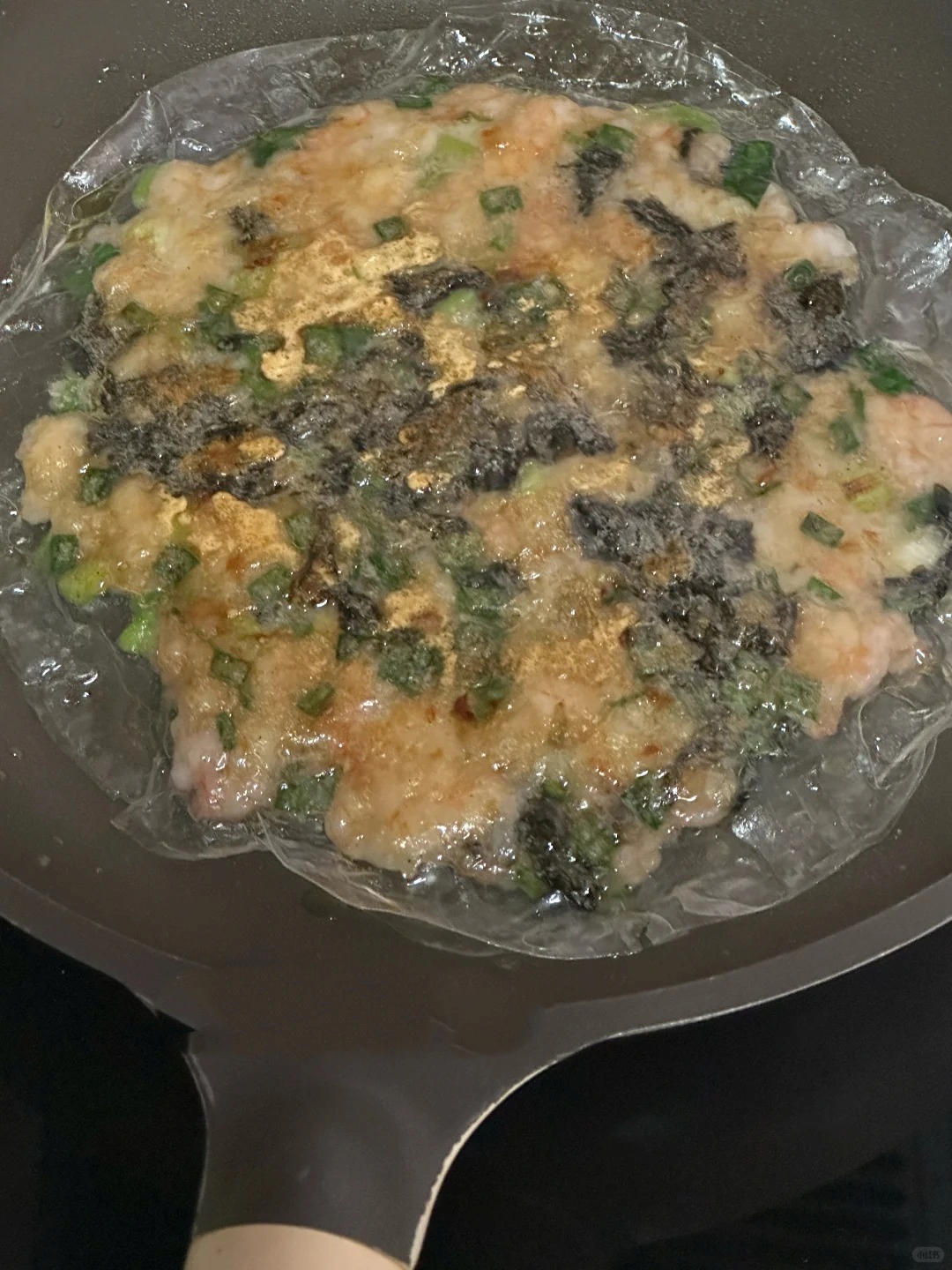 Đừng chỉ dùng cuốn nem, mang bánh tráng Việt làm theo cách này đảm bảo cả nhà tranh nhau gắp vì quá ngon- Ảnh 7.