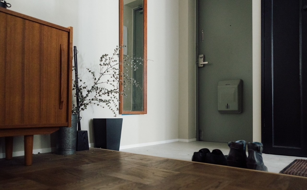 Ly hôn ở tuổi 38, sống một mình suốt 10 năm: Người phụ nữ 48 tuổi chọn độc thân để kiểm soát tiền bạc và sống nhẹ nhõm- Ảnh 2.