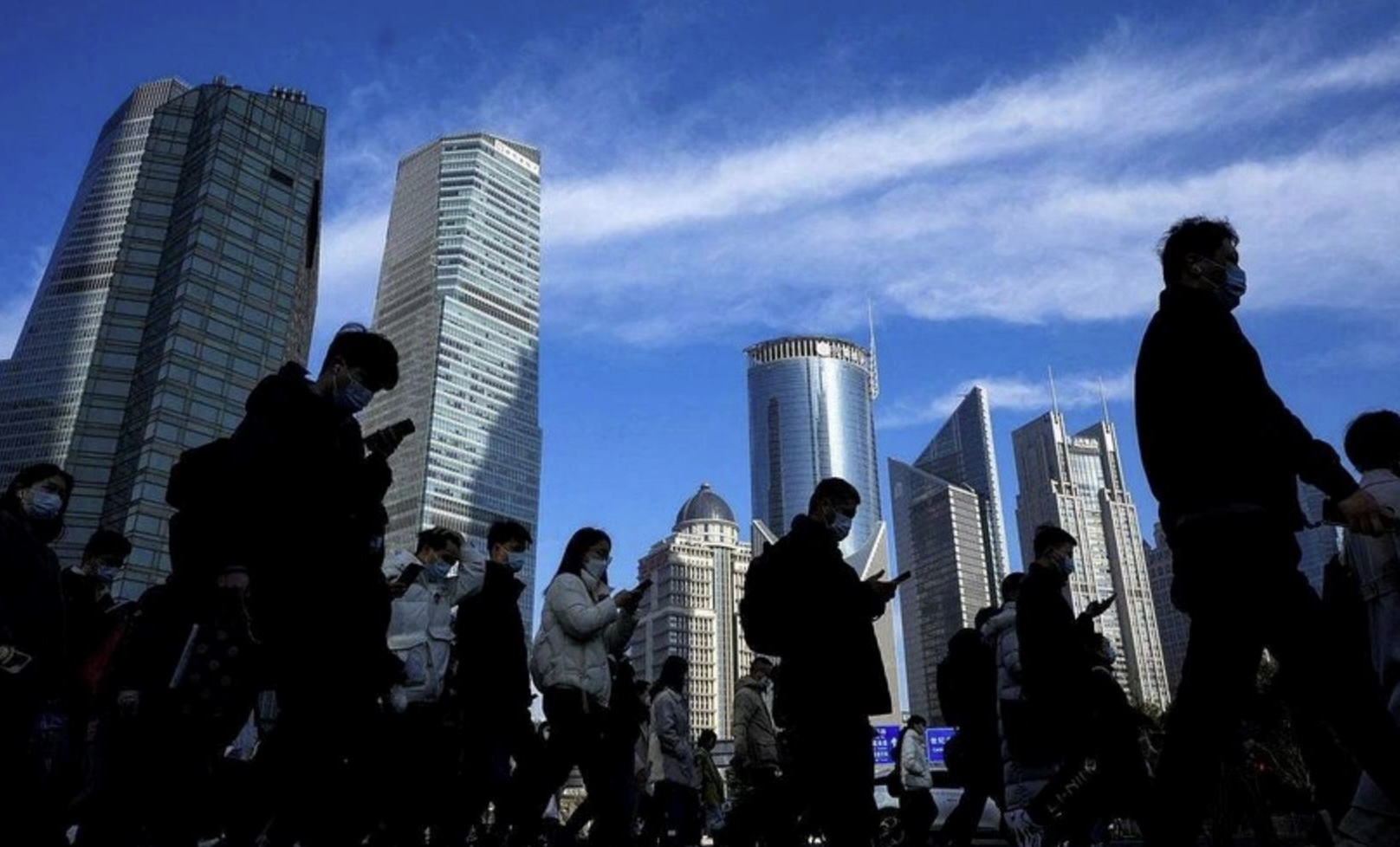 Vì sao người trẻ ngày càng khó tìm việc?- Ảnh 1.