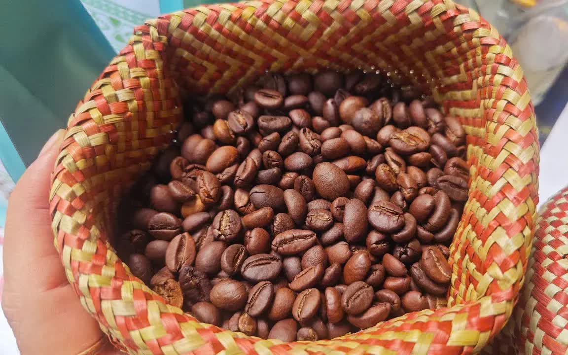 Giá cà phê bật tăng mạnh - Ảnh 1.