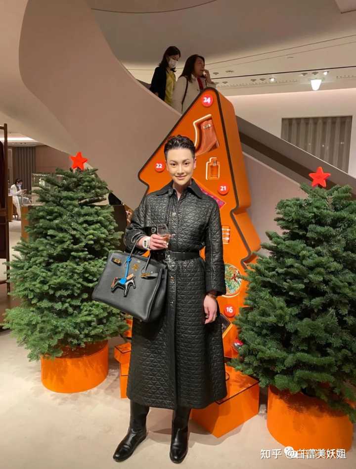 Phát hiện 1 KOL 3 triệu fans hay khoe túi hiệu "biến mất": Hóa ra đã trốn thuế hơn 28 tỷ đồng, bị "cấm vĩnh viễn"- Ảnh 4.