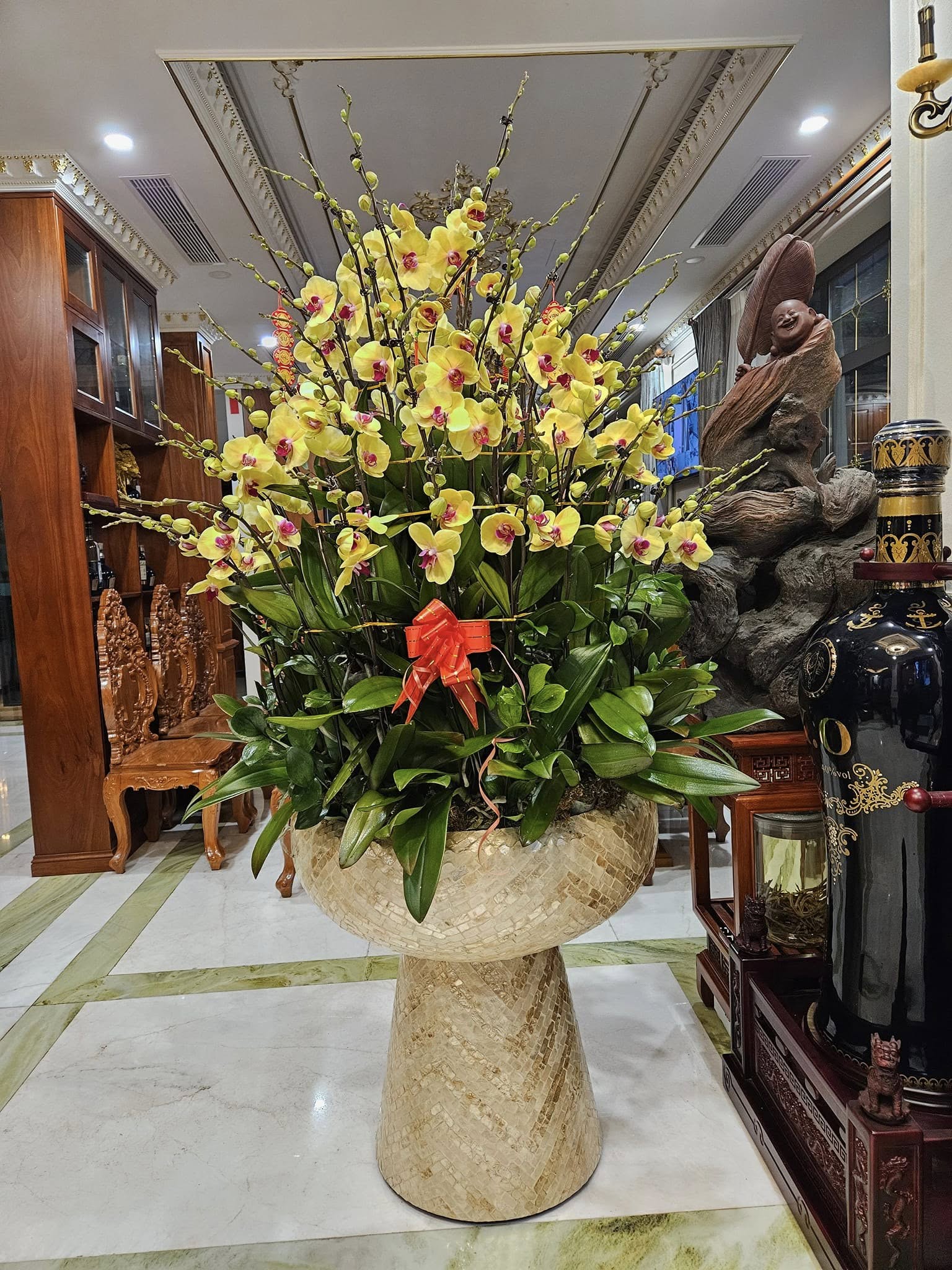 Nam NSND, đại tá lấy vợ diễn viên kém 13 tuổi, sở hữu biệt thự mặt tiền 4 tầng ở đường Xuân Đỉnh- Ảnh 5.