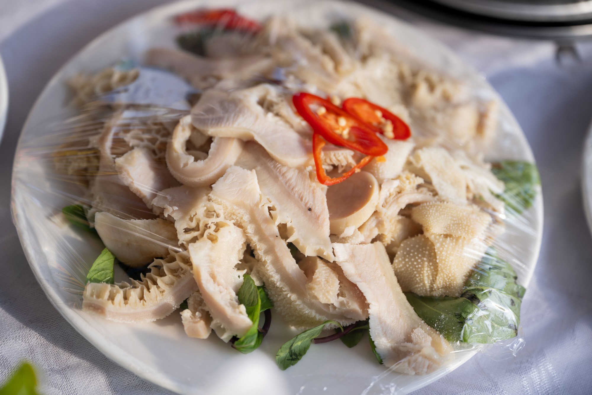 180 mâm cỗ nhà Đình Bắc hôm nay- Ảnh 15. 180 mâm cỗ nhà Đình Bắc hôm nay- Ảnh 15.