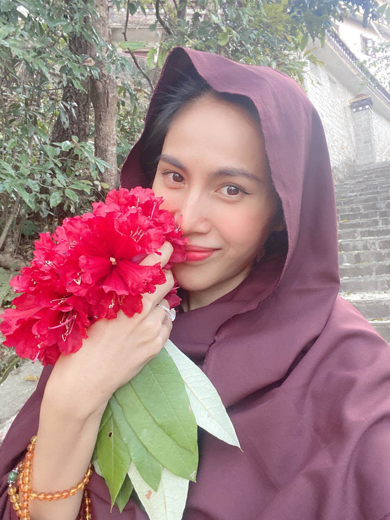 Thủy Tiên đăng ảnh ở Ấn Độ- Ảnh 4.