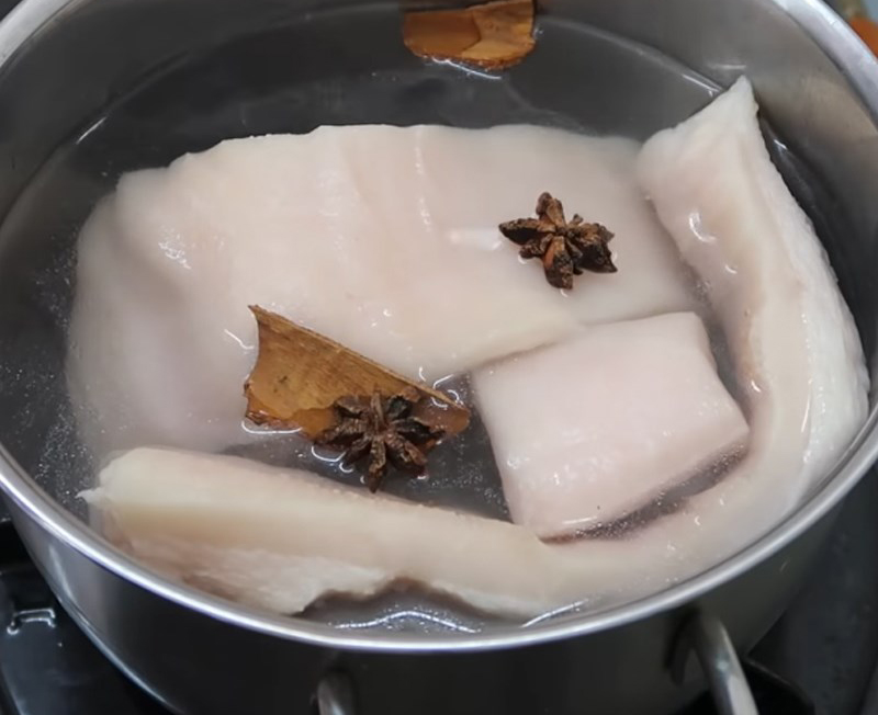 4 loại "bột" màu trắng ăn nhiều PHÁ HOẠI mạch máu nhanh hơn cả thịt mỡ, toàn món "vạn người mê" - Ảnh 1.