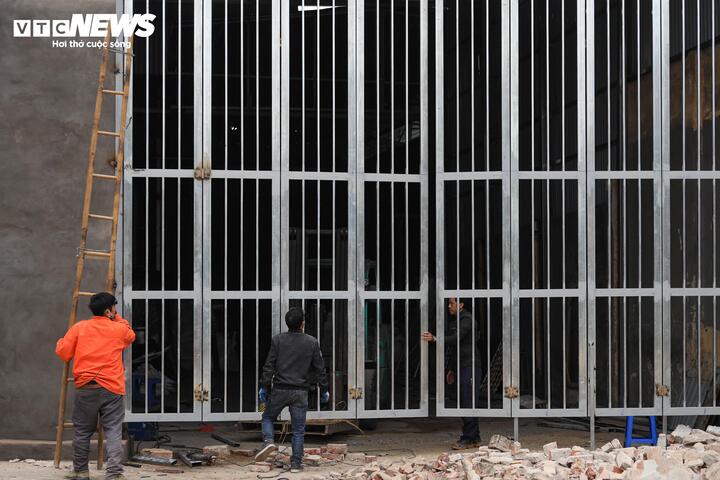 Hà Nội gấp rút giải phóng mặt bằng, đẩy nhanh thi công tuyến đường Tam Trinh- Ảnh 14.