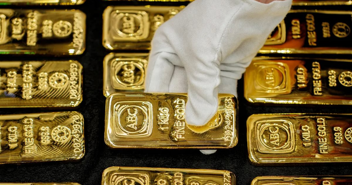 Giá vàng cán mốc 200 triệu đồng/lượng là chuyện bình thường?- Ảnh 1.