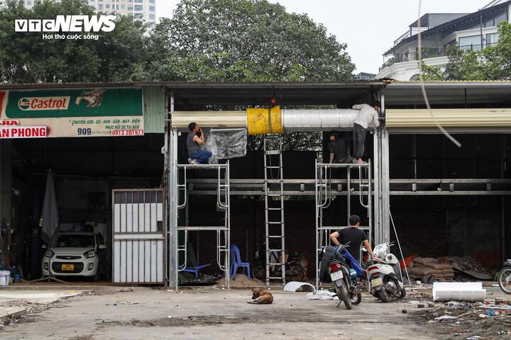 Hà Nội gấp rút giải phóng mặt bằng, đẩy nhanh thi công tuyến đường Tam Trinh- Ảnh 13.