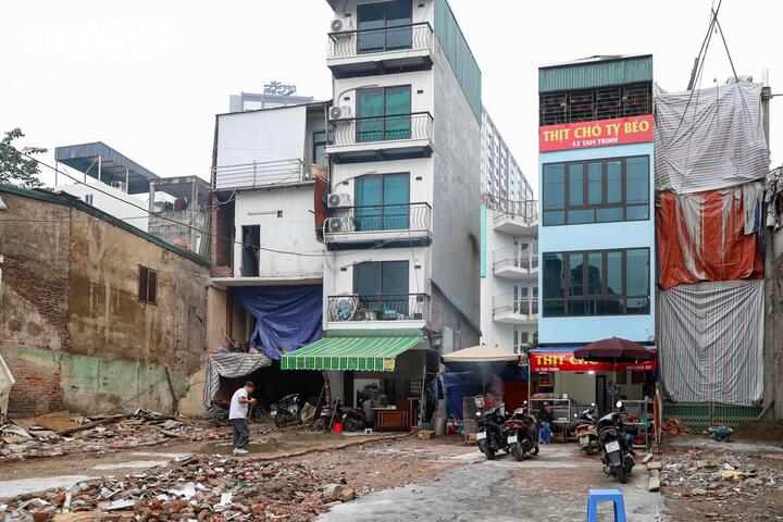 Hà Nội gấp rút giải phóng mặt bằng, đẩy nhanh thi công tuyến đường Tam Trinh- Ảnh 17.