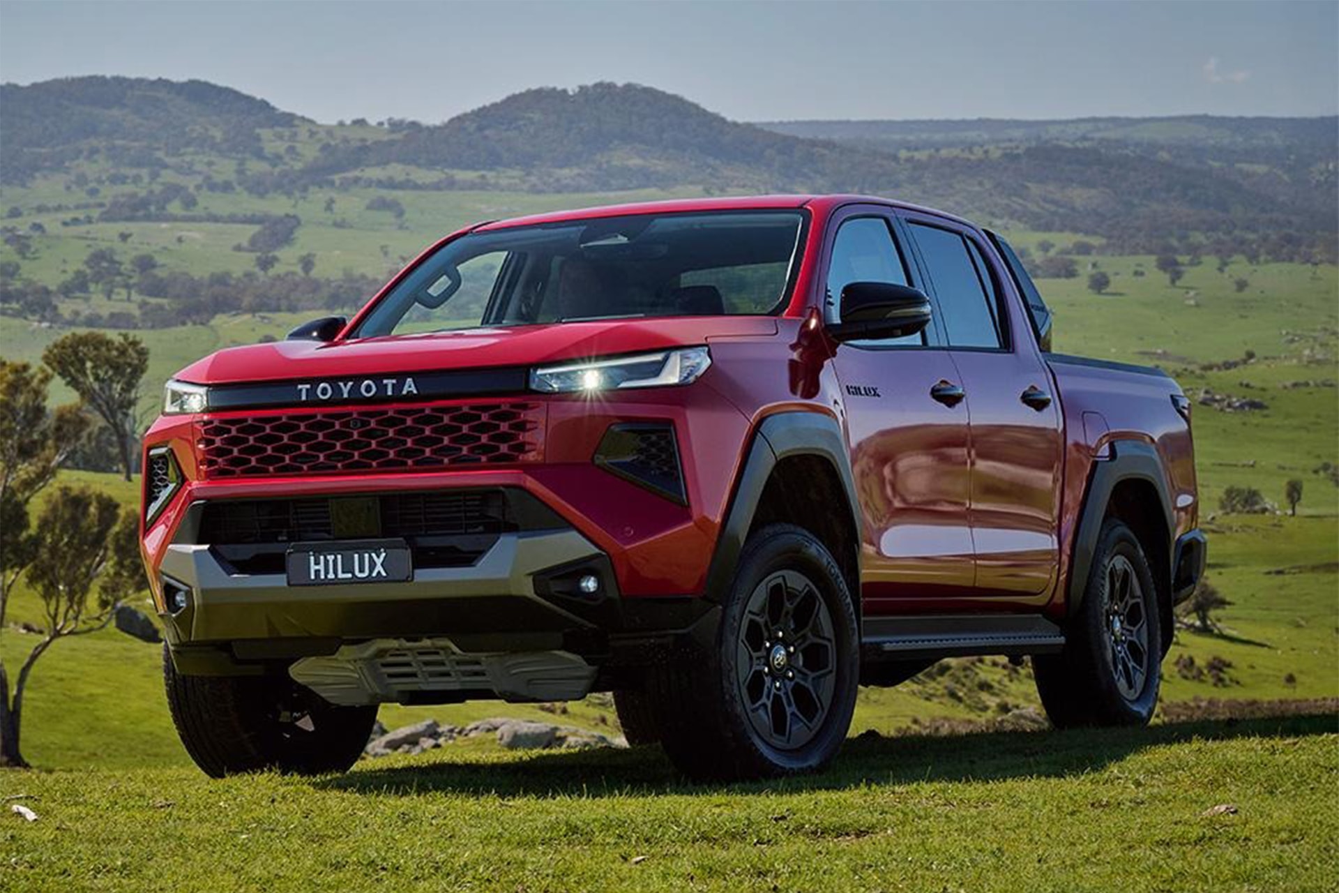 Toyota Hilux 2026 chính thức công bố giá bán từ 632 triệu đến 903 triệu đồng - có đủ sức để lật đổ 'ngôi vương' của Ford Ranger - Ảnh 1.