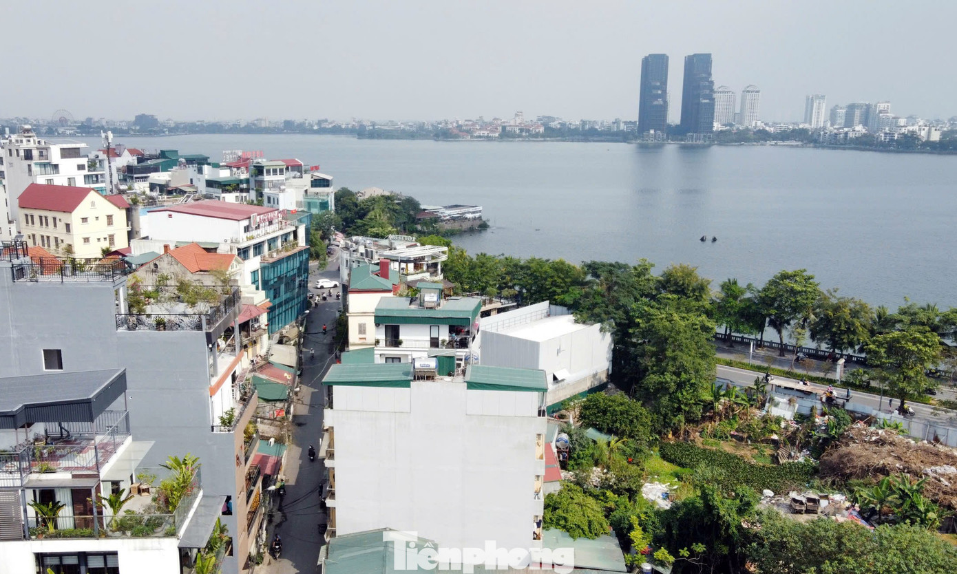 Giá nhà đất ven hồ Tây chạm mốc gần 2 tỷ đồng/m²- Ảnh 2.