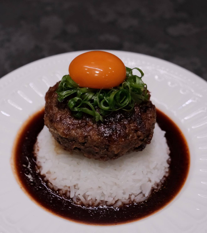 Không có bánh kem thành tựu, gen Z Hà Nội khoe ‘mâm cơm thành tựu 2025’- Ảnh 5.