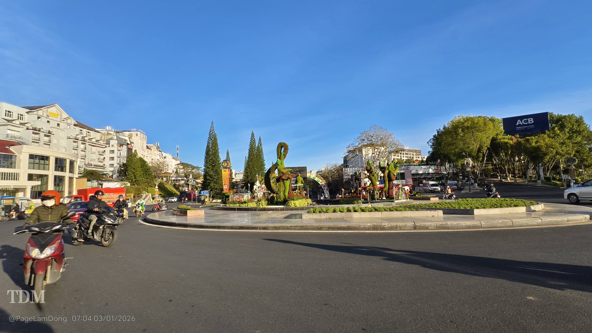 Cảnh tượng khó tin tại Đà Lạt trong dịp Tết dương lịch- Ảnh 5. Cảnh tượng khó tin tại Đà Lạt trong dịp Tết dương lịch- Ảnh 5.