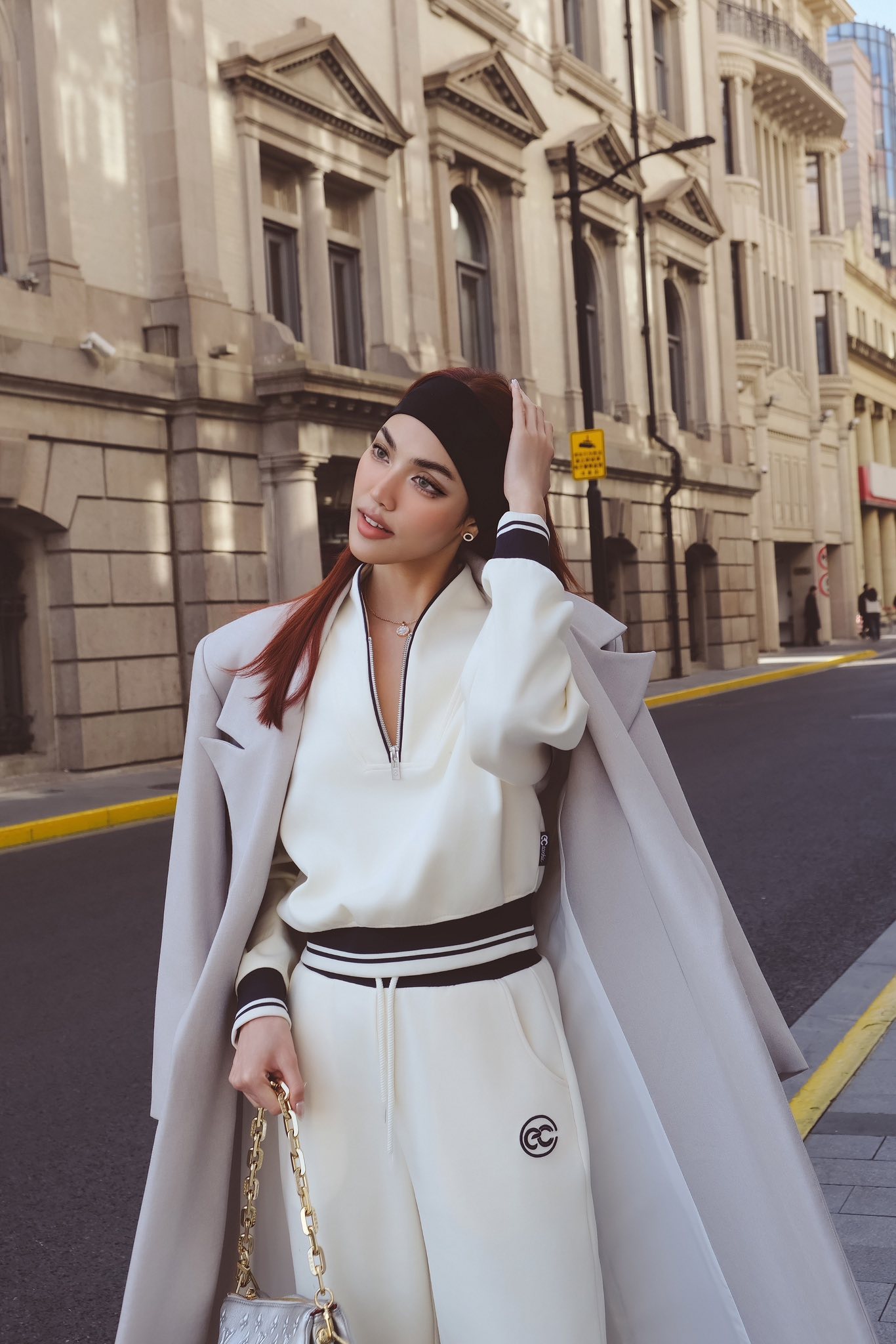 Hoa khôi lấy chồng thuộc gia tộc giàu có bậc nhất Việt Nam, sống trong biệt thự như cung điện hoàng gia- Ảnh 14. Hoa khôi lấy chồng thuộc gia tộc giàu có bậc nhất Việt Nam, sống trong biệt thự như cung điện hoàng gia- Ảnh 14.