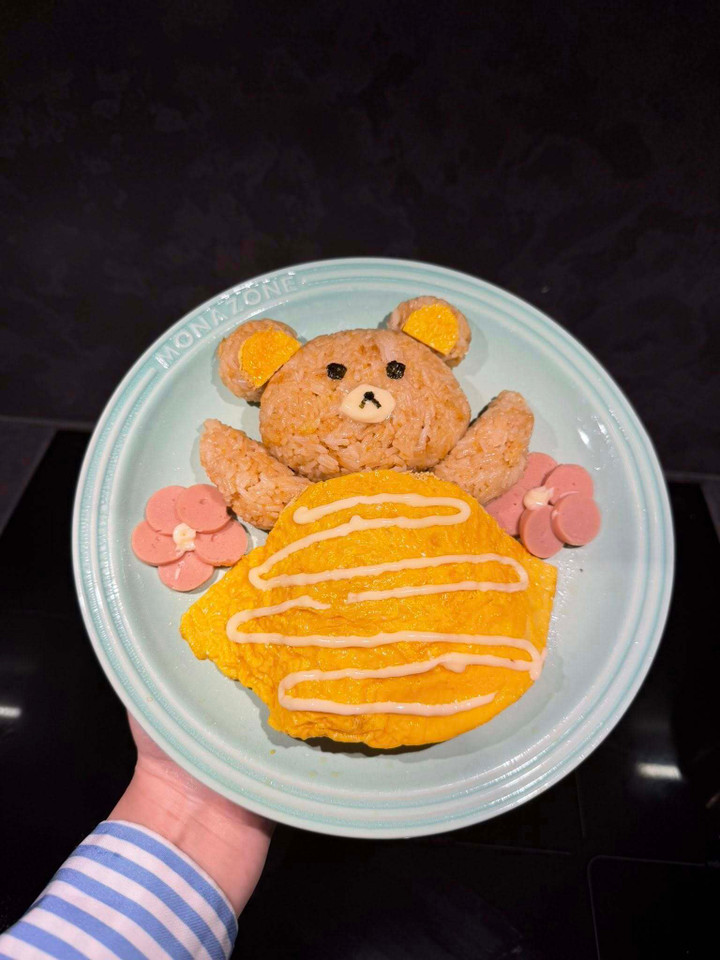 Không có bánh kem thành tựu, gen Z Hà Nội khoe ‘mâm cơm thành tựu 2025’- Ảnh 14.