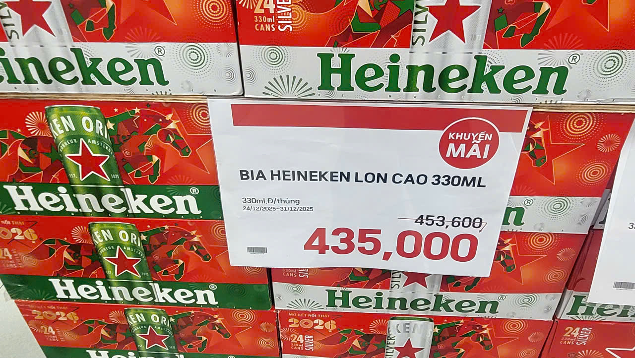 Bia Tết 2026 khuyến mãi hấp dẫn nhưng vẫn ế khách trong mùa lễ hội - Ảnh 4. Bia Tết 2026 khuyến mãi hấp dẫn nhưng vẫn ế khách trong mùa lễ hội - Ảnh 4.