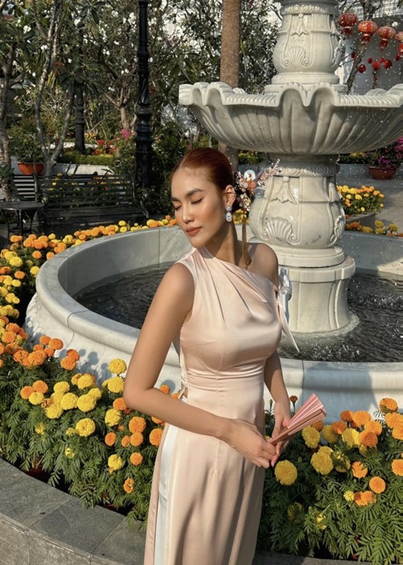 Hoa khôi lấy chồng thuộc gia tộc giàu có bậc nhất Việt Nam, sống trong biệt thự như cung điện hoàng gia- Ảnh 10. Hoa khôi lấy chồng thuộc gia tộc giàu có bậc nhất Việt Nam, sống trong biệt thự như cung điện hoàng gia- Ảnh 10.