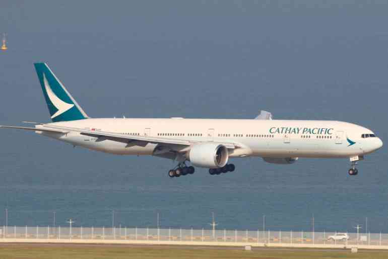 Những chuyến bay kì dị nhất thời khắc Giao thừa: CX880, NH106, CX872 và UA810- Ảnh 2. Những chuyến bay kì dị nhất thời khắc Giao thừa: CX880, NH106, CX872 và UA810- Ảnh 2.