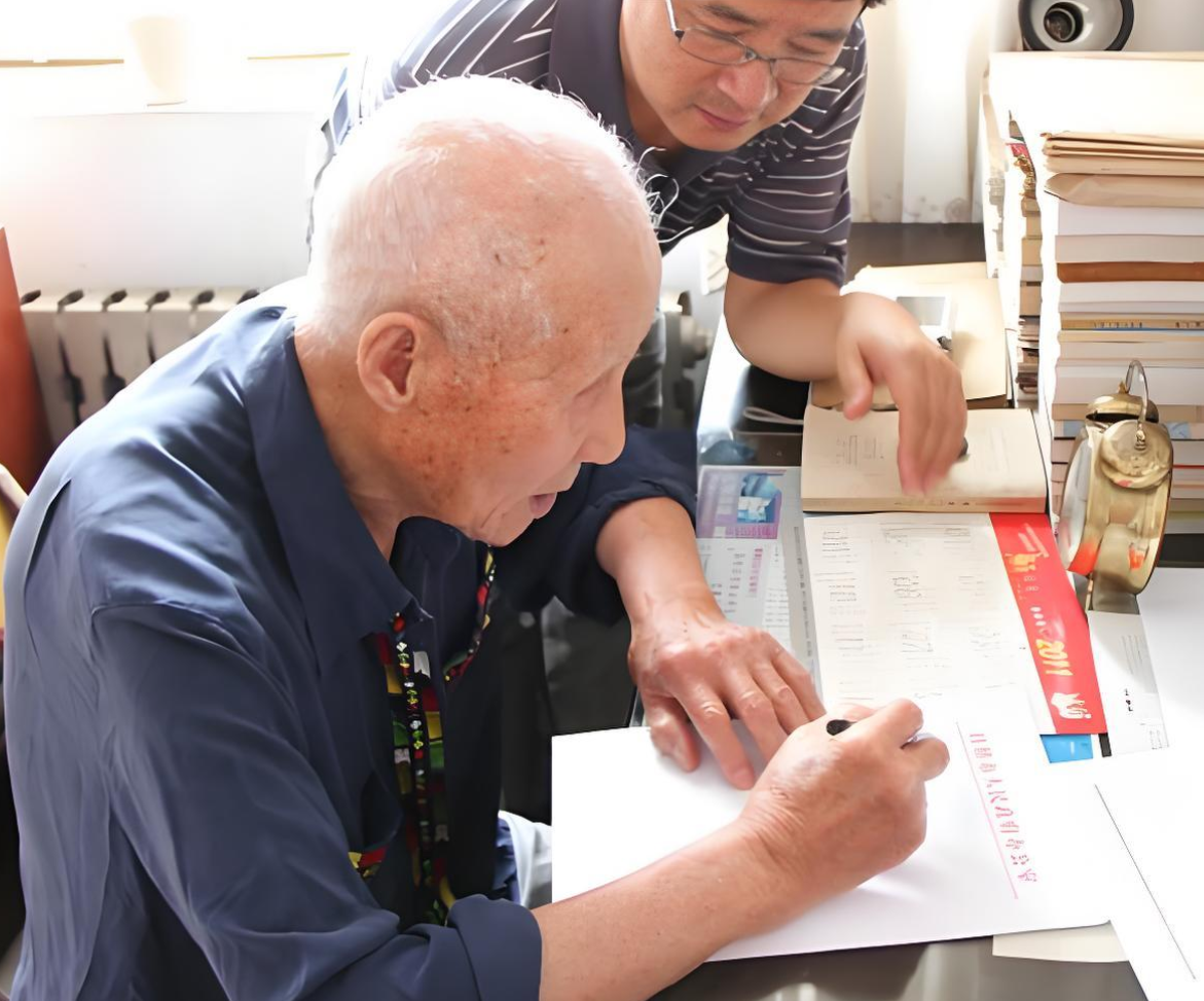 5 lần đổi di chúc mà vẫn bị các con tìm thấy, tôi vô tình phát hiện ra sự thật bàng hoàng trong căn phòng ngủ- Ảnh 2.