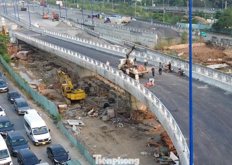 Thi công xuyên Tết tại các dự án trọng điểm TPHCM- Ảnh 6.