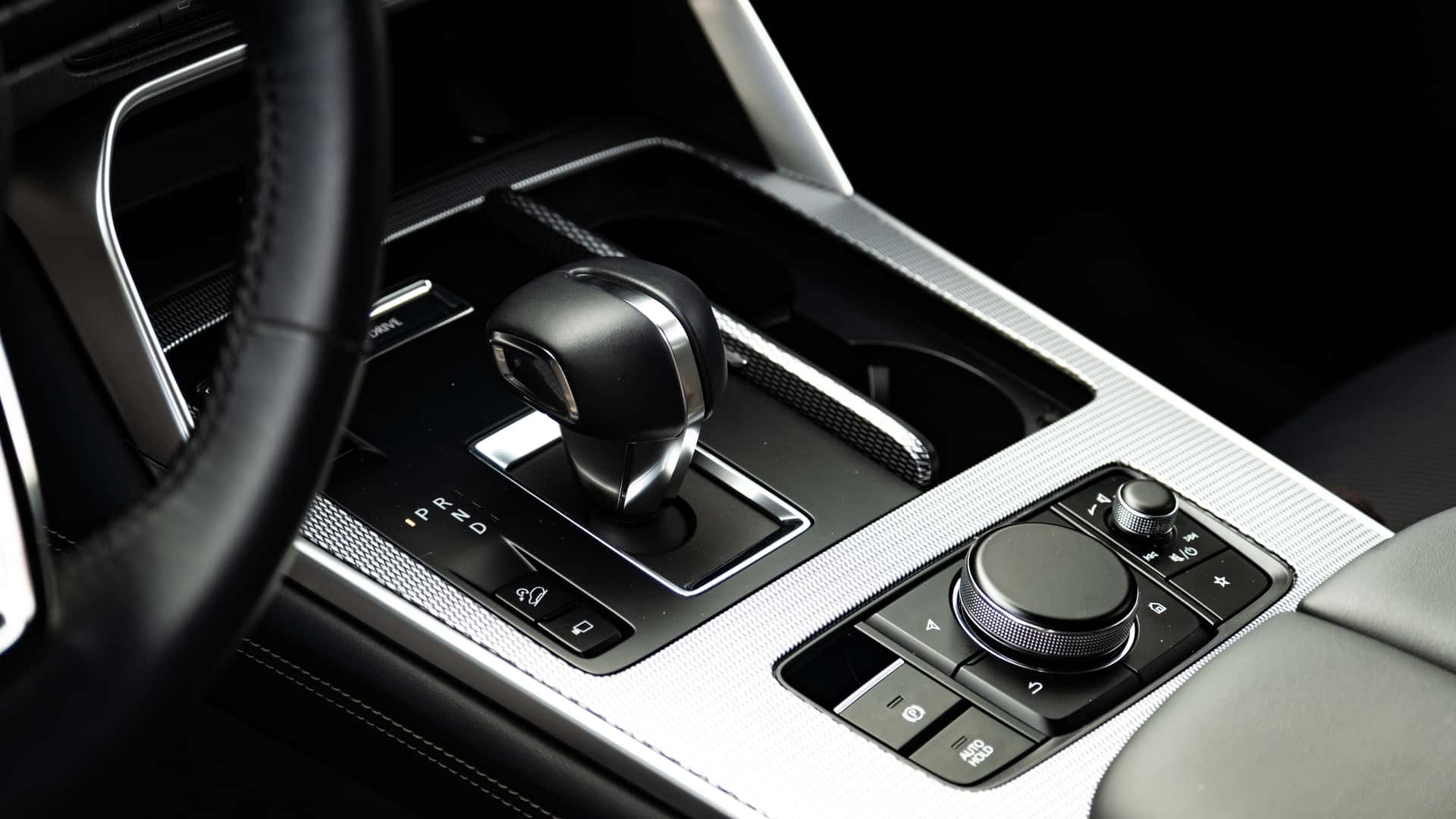 Hãng xe Nhật đầu tiên nhận cọc xe PHEV tại Việt Nam: Nhập khẩu nguyên chiếc, giá dự kiến 2,5 tỷ đồng- Ảnh 7.