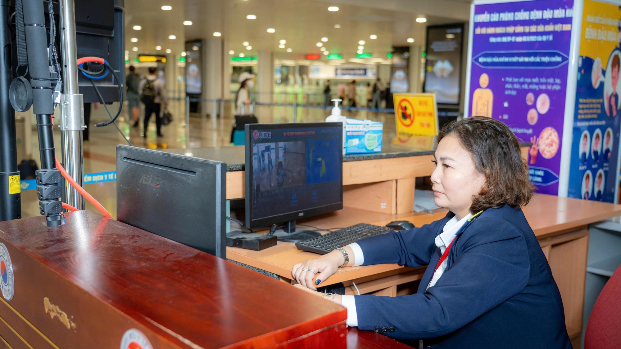 Ngăn chặn virus Nipah: Cận cảnh máy quét hồng ngoại hiện đại tại sân bay Nội Bài - Ảnh 3.