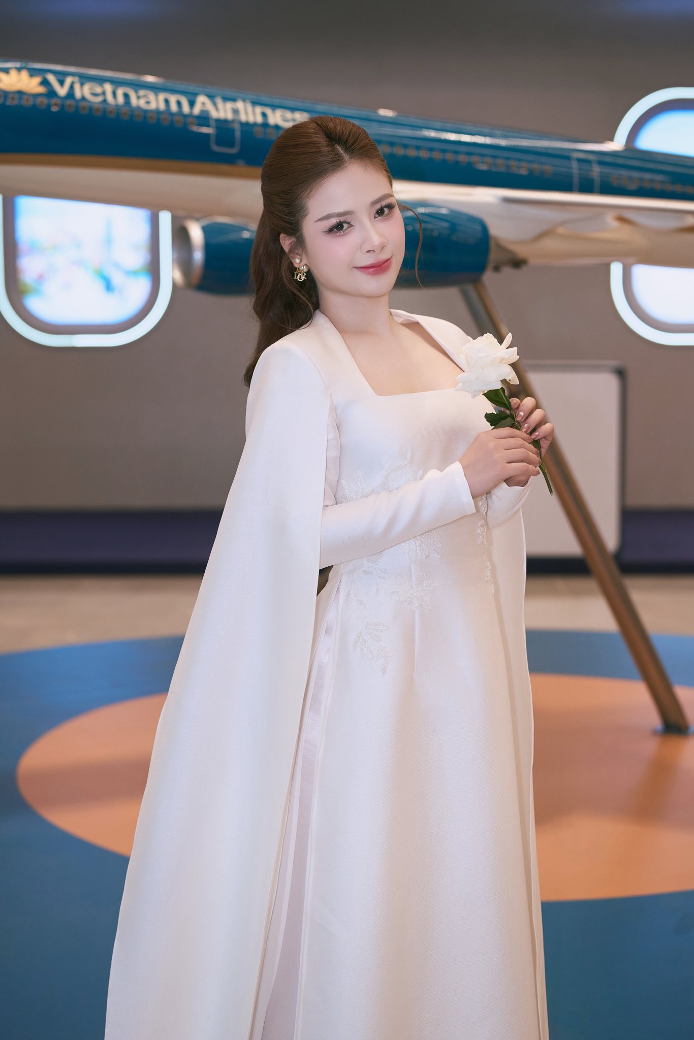 Giảng viên thanh nhạc đắt show nhất Việt Nam: Thủ khoa trường nghệ thuật, sự nghiệp lẫn nhan sắc đều lên hương- Ảnh 3.