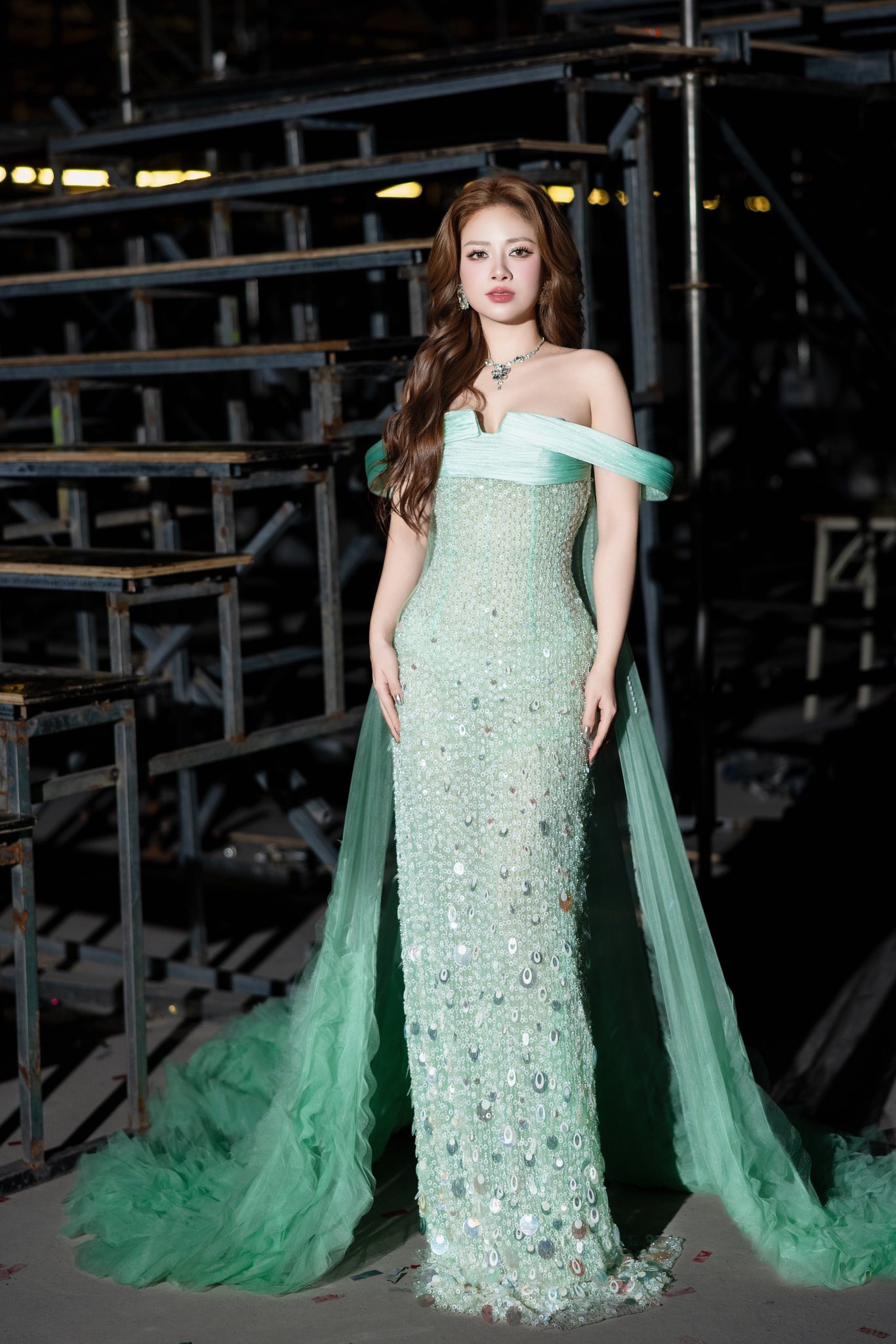 Giảng viên thanh nhạc đắt show nhất Việt Nam: Thủ khoa trường nghệ thuật, sự nghiệp lẫn nhan sắc đều lên hương- Ảnh 7.