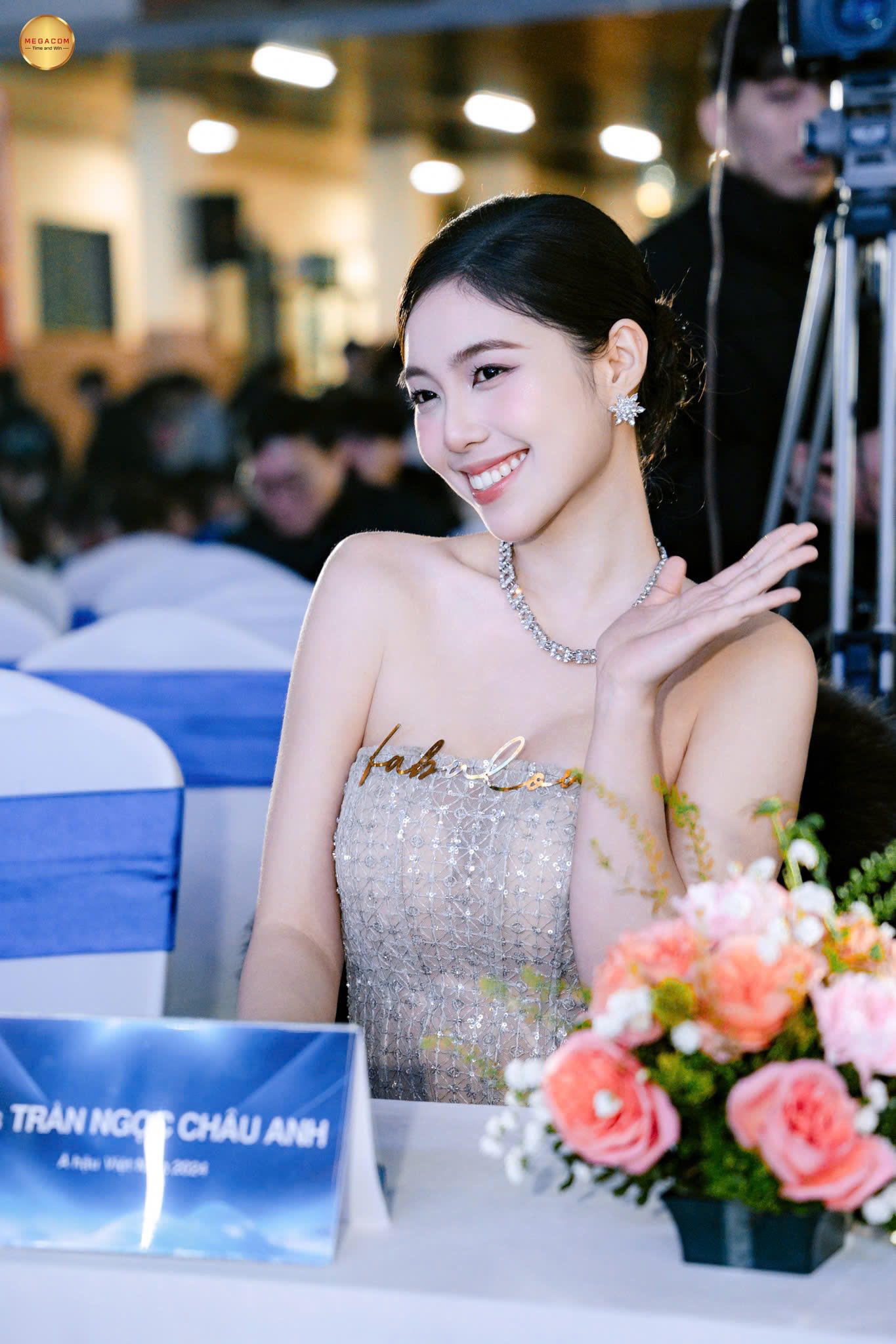 Mỹ nhân cao 1m70 mang quân hàm thiếu úy "lọt top tìm kiếm" với Đình Bắc: Từ gia thế đến học vấn đều đỉnh cao - Ảnh 8.