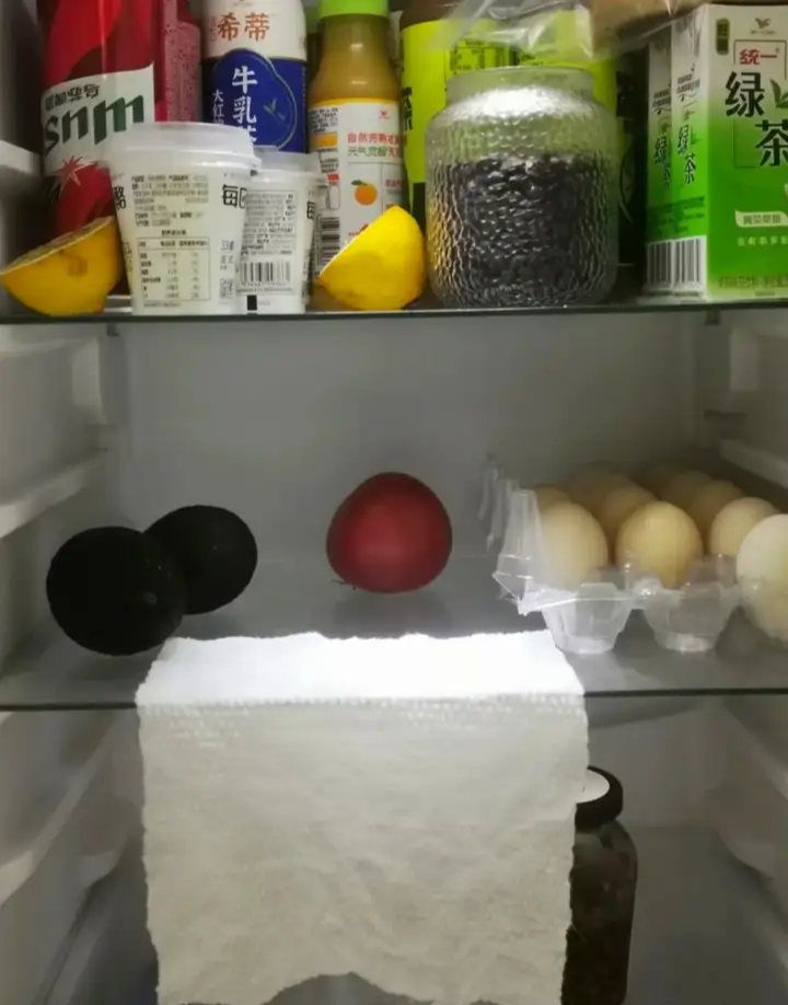 Sống tối giản kiểu người trung niên: 8 món trong nhà "khỏi mua" vẫn gọn gàng, sạch sẽ và tiết kiệm tiền thật sự - Ảnh 4.