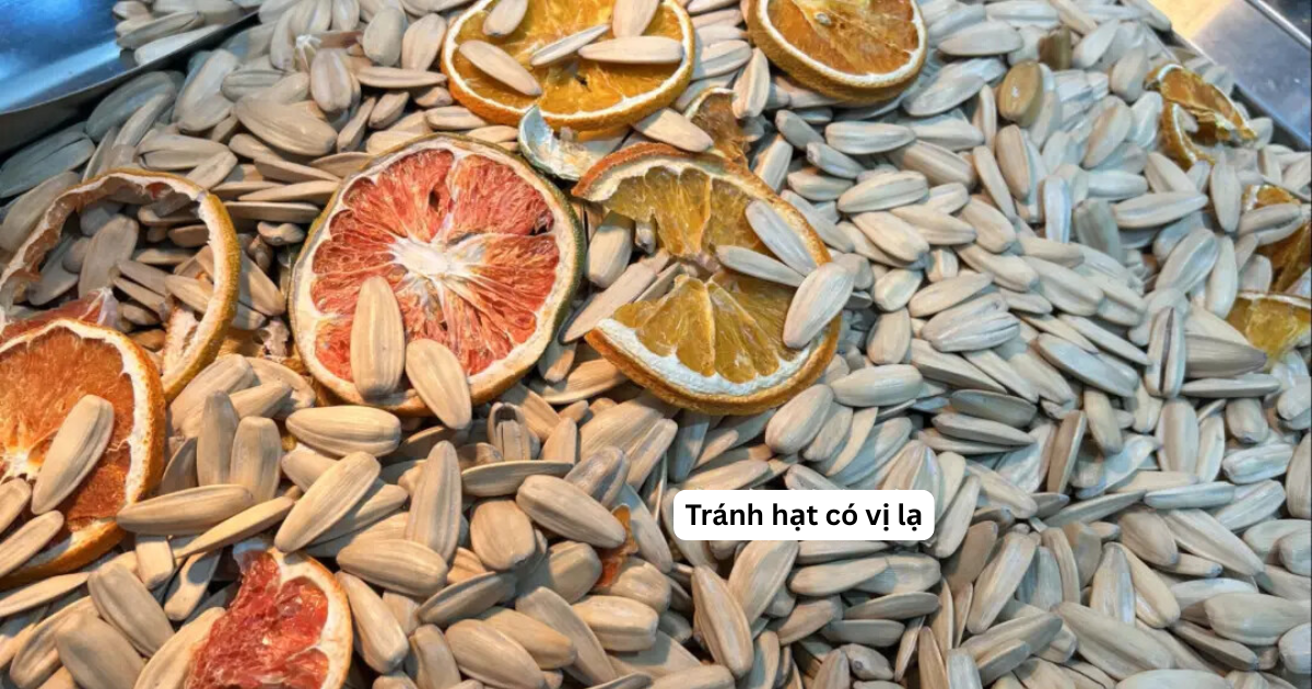 Cận Tết mua đồ khô đừng vội: Ghi nhớ 5 KHÔNG tránh "vàng thau lẫn lộn", vừa tiết kiệm vừa an tâm - Ảnh 3.