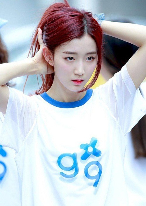 Mỹ nhân từ bỏ hào quang showbiz đi làm TVHK: Nhan sắc nhìn 1 lần là vấn vương, style đơn giản mà đẹp đỉnh- Ảnh 2.