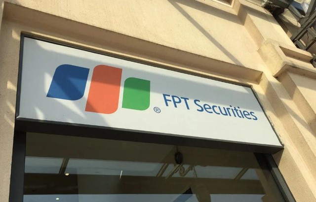 FPTS đặt mục tiêu lợi nhuận năm 2026 'đi lùi' - Ảnh 1.