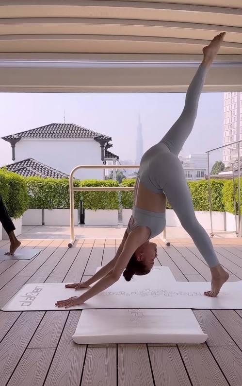 Hồ Ngọc Hà tiết lộ thực đơn xuống 2kg trong 3 tuần, "độ" dáng đón Tết: Da căng mọng, dáng vẫn xinh nhờ 1 loại thịt và 1 nước- Ảnh 11.