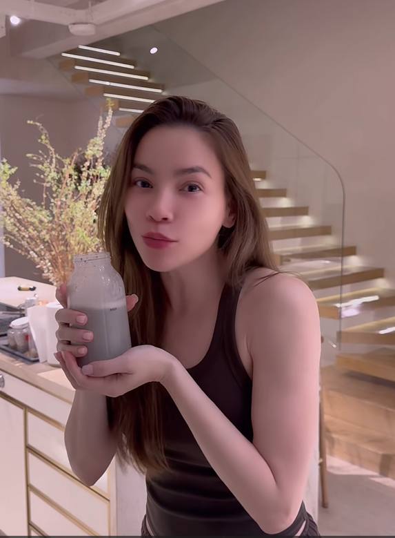 Hồ Ngọc Hà tiết lộ thực đơn xuống 2kg trong 3 tuần, "độ" dáng đón Tết: Da căng mọng, dáng vẫn xinh nhờ 1 loại thịt và 1 nước- Ảnh 8.