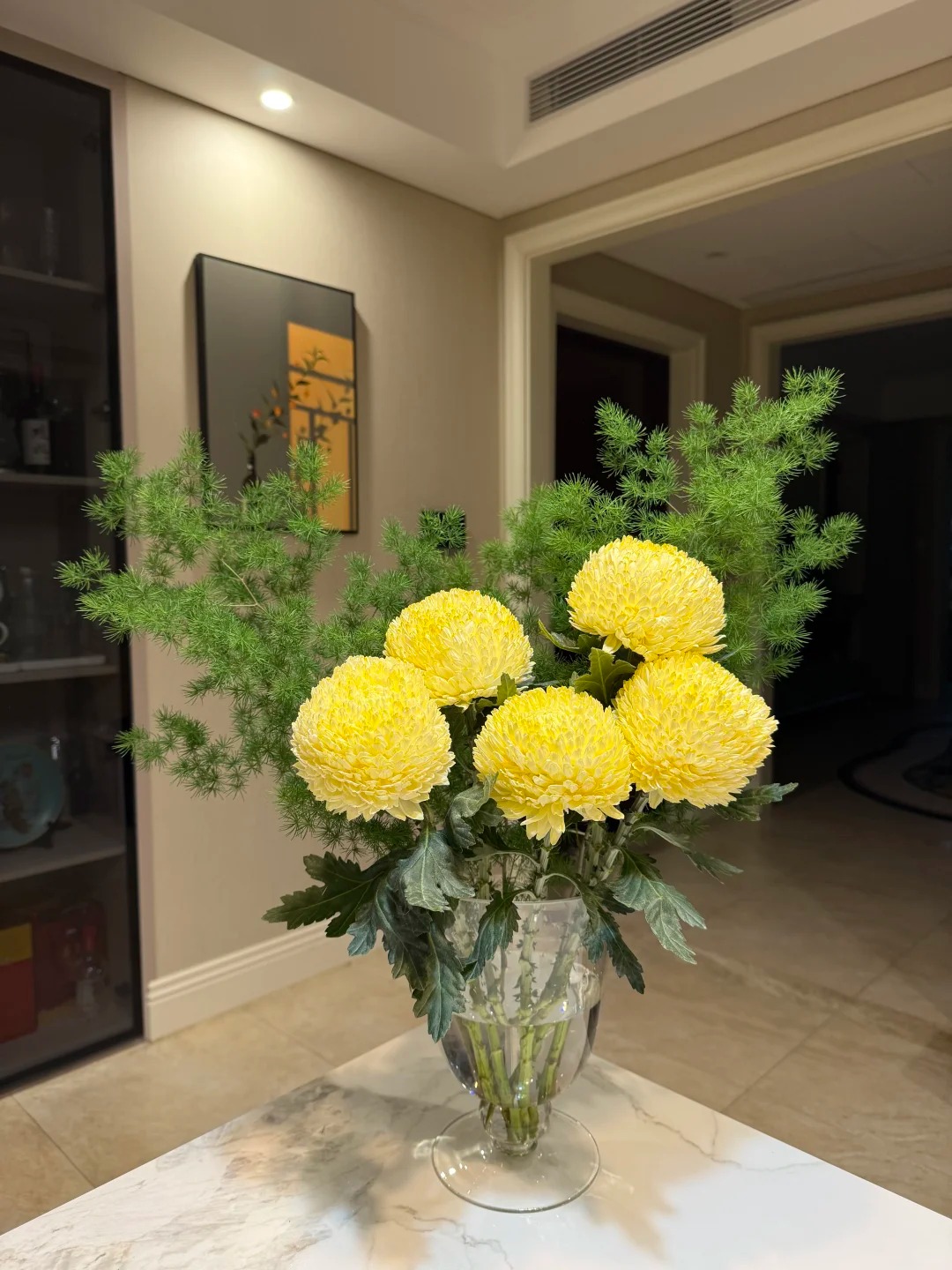 Chi hơn 300k rước bình hoa "khổng lồ" về nhà: Loài hoa định nghĩa lại hai chữ "phú quý" cho phòng khách ngày xuân - Ảnh 35. Chi hơn 300k rước bình hoa "khổng lồ" về nhà: Loài hoa định nghĩa lại hai chữ "phú quý" cho phòng khách ngày xuân - Ảnh 35.