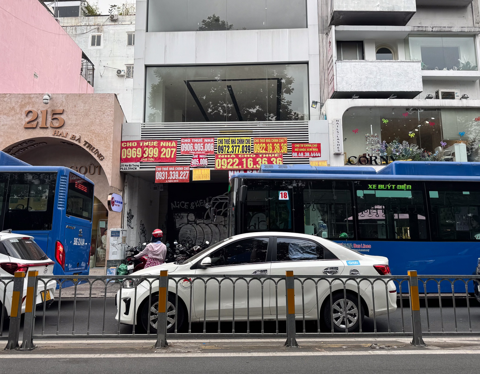 Cận Tết mặt bằng trung tâm “cài then đóng cửa”, giá thuê giảm sâu- Ảnh 1. Cận Tết mặt bằng trung tâm “cài then đóng cửa”, giá thuê giảm sâu- Ảnh 1.