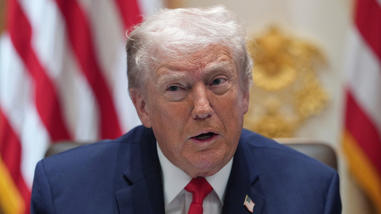 Tổng thống Donald Trump: Nga dừng không kích Ukraine một tuần! - Ảnh 1.