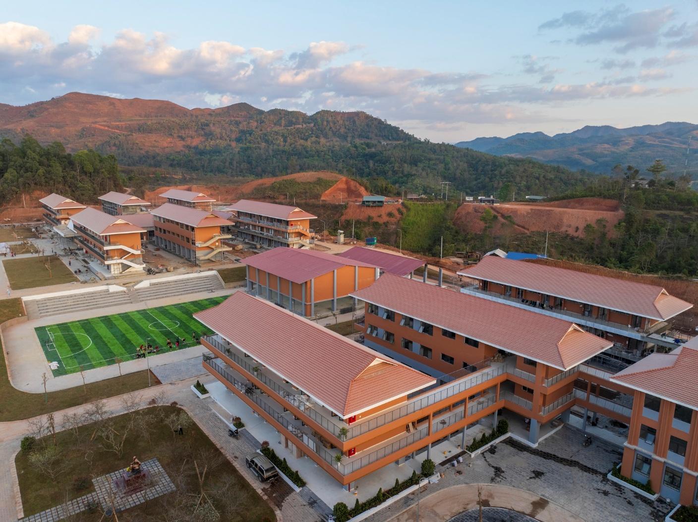 Cận cảnh trường phổ thông hiện đại nhất biên giới phía Bắc: Rộng 6,88 ha, vốn đầu tư 230 tỷ đồng- Ảnh 4.