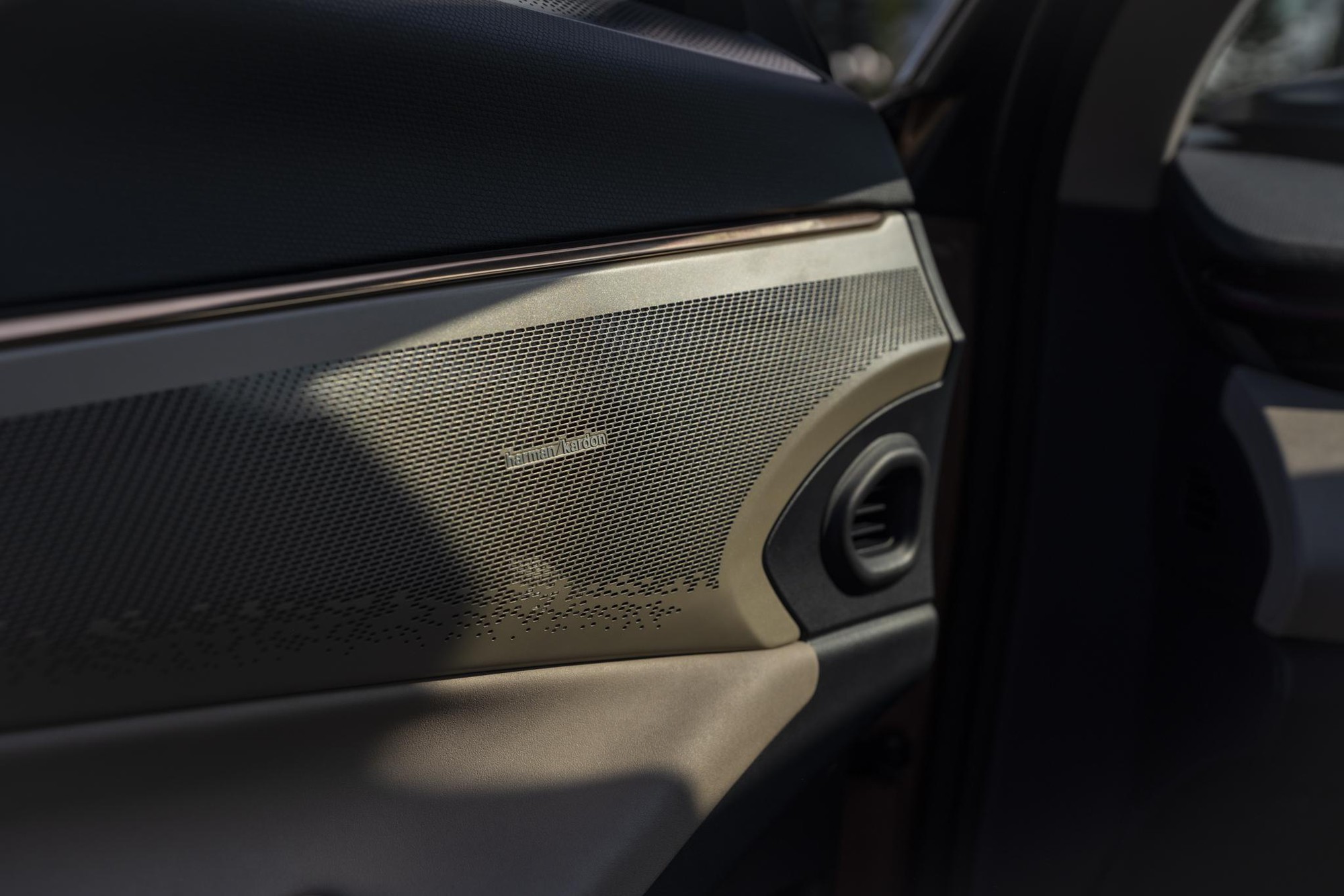 Chủ xe đánh giá trải nghiệm đáng tiền trên Lynk & Co 08 EM-P - Ảnh 3. Chủ xe đánh giá trải nghiệm đáng tiền trên Lynk & Co 08 EM-P - Ảnh 3.