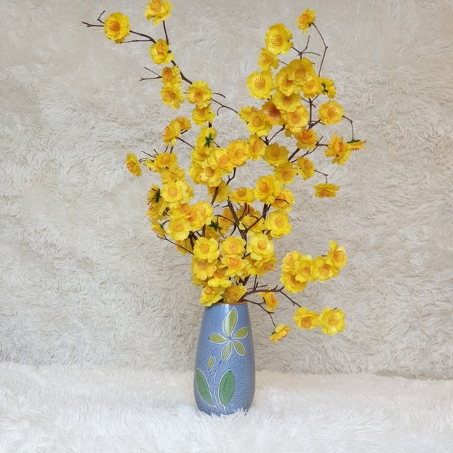 5 loại hoa NÊN trưng bàn thờ Tết: Giữ cát khí, tụ phúc lành, đón lộc đầu năm- Ảnh 4.