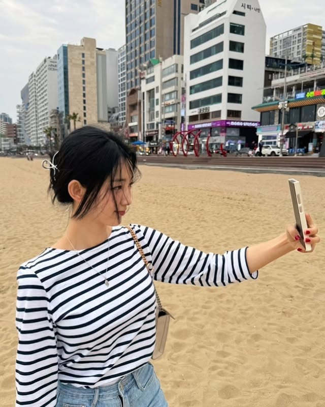 Mỹ nhân từ bỏ hào quang showbiz đi làm TVHK: Nhan sắc nhìn 1 lần là vấn vương, style đơn giản mà đẹp đỉnh- Ảnh 17.