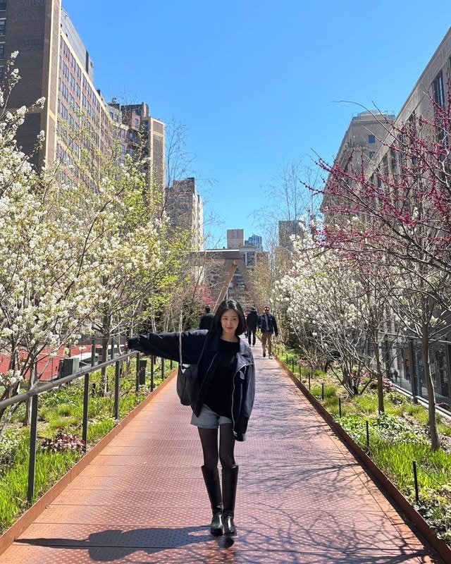 Mỹ nhân từ bỏ hào quang showbiz đi làm TVHK: Nhan sắc nhìn 1 lần là vấn vương, style đơn giản mà đẹp đỉnh- Ảnh 7.