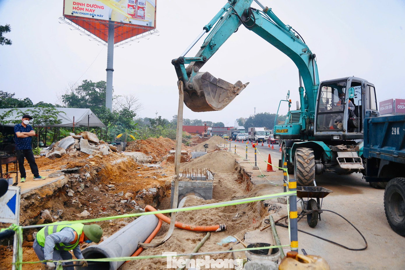 Hối hả thi công nút giao Quốc lộ 2 - Nội Bài - Lào Cai- Ảnh 6.