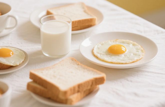 Nghỉ hưu rồi, có phải ăn sáng lúc nào cũng được? Nếu đã 60 tuổi, bạn sẽ giật mình khi biết sự thật- Ảnh 1. Nghỉ hưu rồi, có phải ăn sáng lúc nào cũng được? Nếu đã 60 tuổi, bạn sẽ giật mình khi biết sự thật- Ảnh 1.