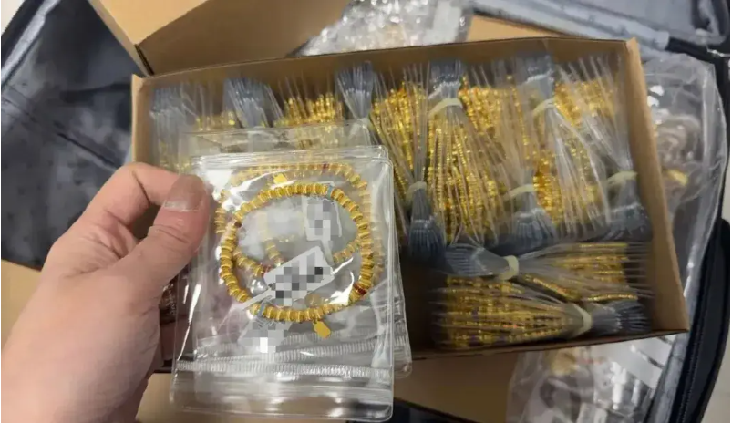 Nhân viên quên vali “không ai dám bê một mình” trên tàu cao tốc: Thứ bên trong có giá trị gần 2.000 tỷ - Ảnh 2.